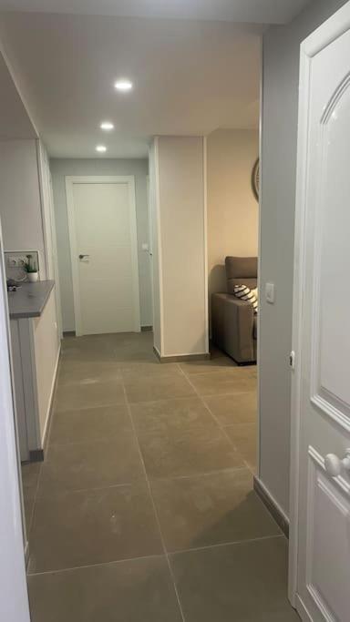 Apartamento Moderno Y Coqueto En Playa San Juan لقنت المظهر الخارجي الصورة