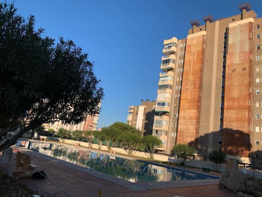 Apartamento Moderno Y Coqueto En Playa San Juan لقنت المظهر الخارجي الصورة