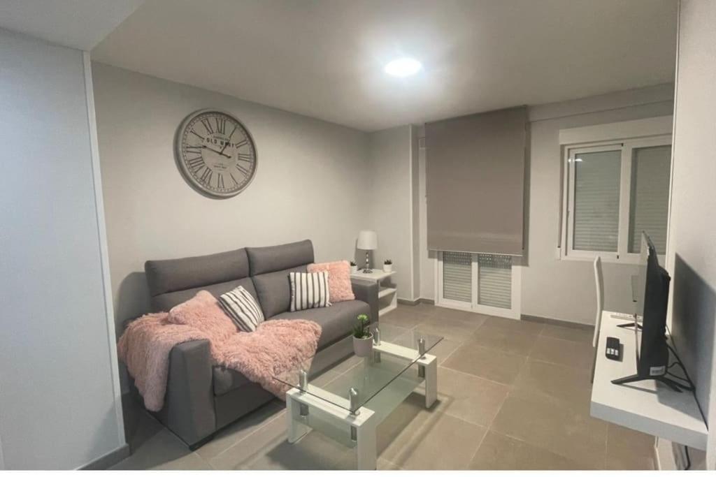 Apartamento Moderno Y Coqueto En Playa San Juan لقنت المظهر الخارجي الصورة