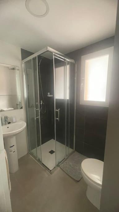 Apartamento Moderno Y Coqueto En Playa San Juan لقنت المظهر الخارجي الصورة