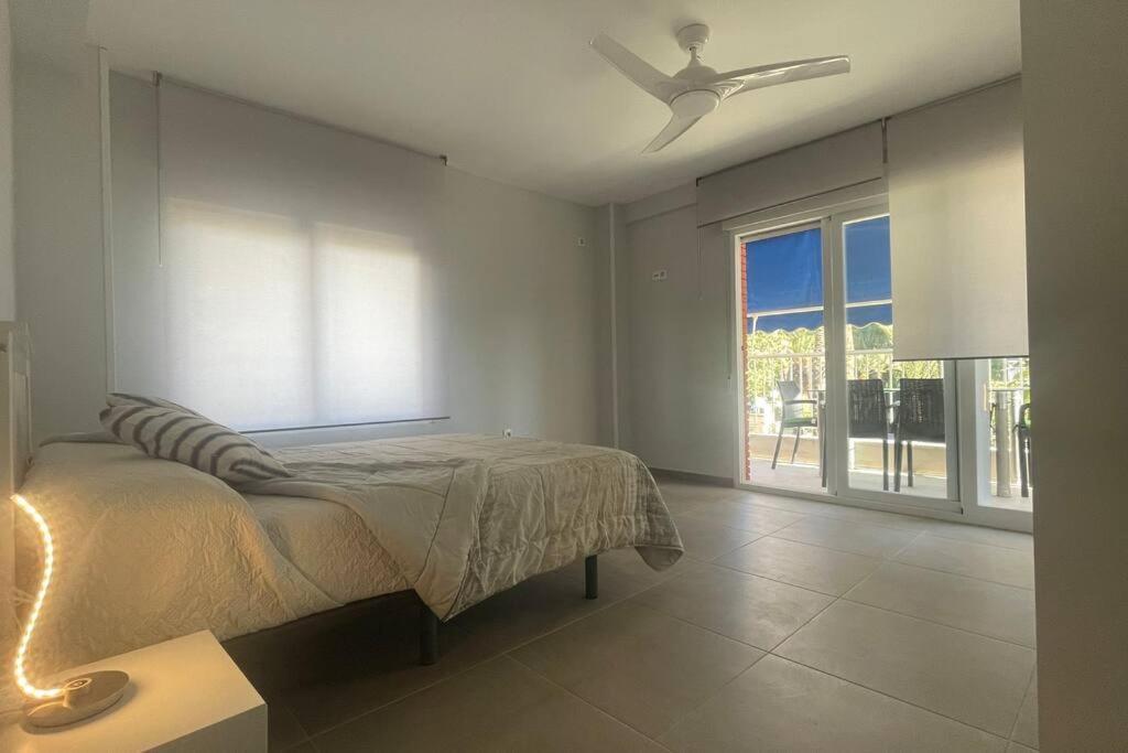 Apartamento Moderno Y Coqueto En Playa San Juan لقنت المظهر الخارجي الصورة