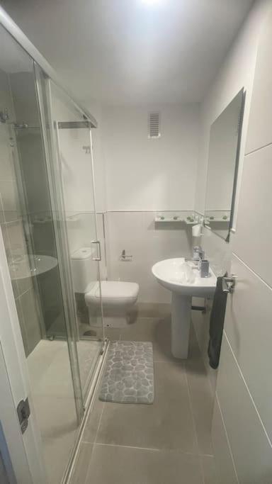 Apartamento Moderno Y Coqueto En Playa San Juan لقنت المظهر الخارجي الصورة