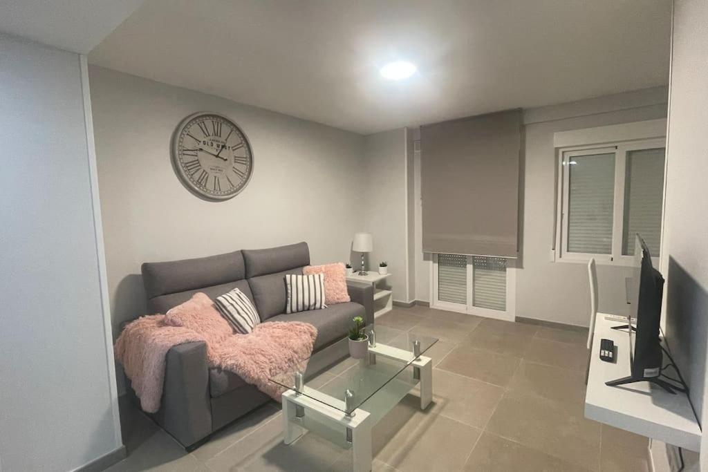 Apartamento Moderno Y Coqueto En Playa San Juan لقنت المظهر الخارجي الصورة