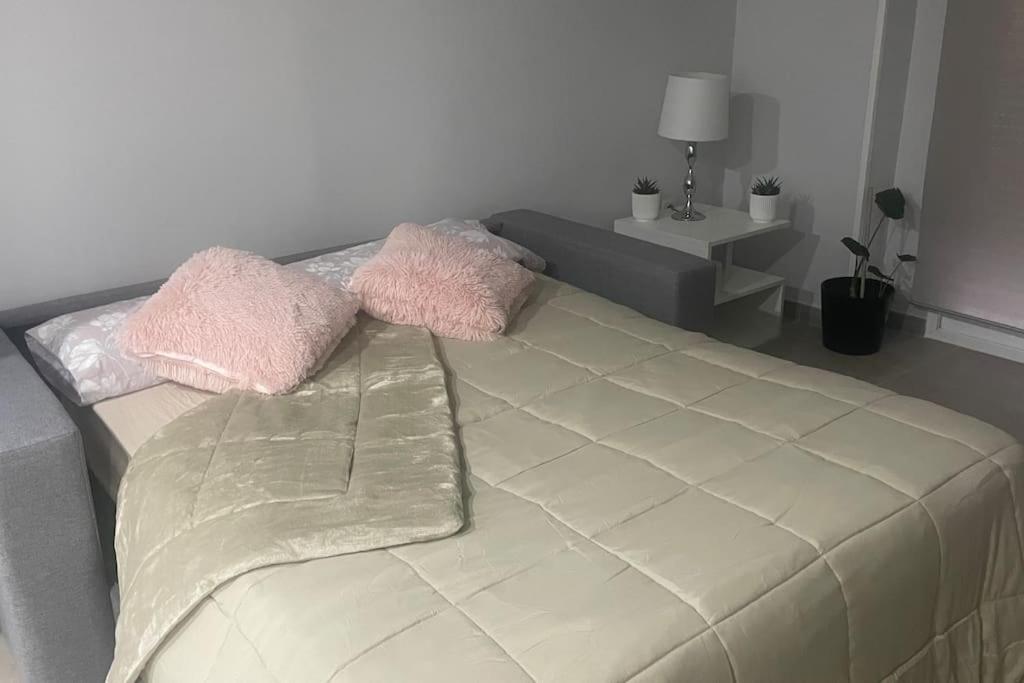 Apartamento Moderno Y Coqueto En Playa San Juan لقنت المظهر الخارجي الصورة