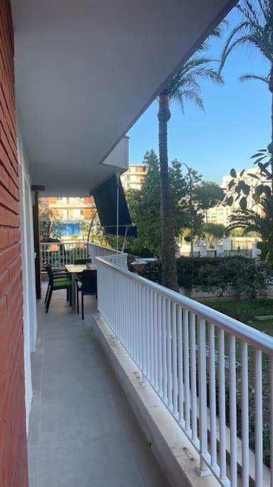 Apartamento Moderno Y Coqueto En Playa San Juan لقنت المظهر الخارجي الصورة