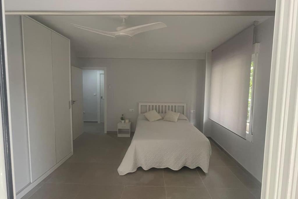 Apartamento Moderno Y Coqueto En Playa San Juan لقنت المظهر الخارجي الصورة